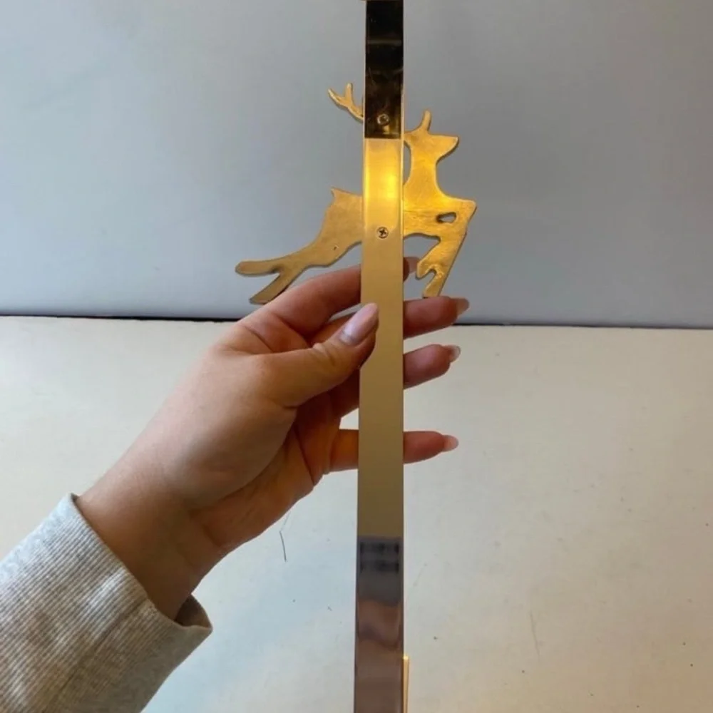 SILVER REINDEER WREATH HANGER